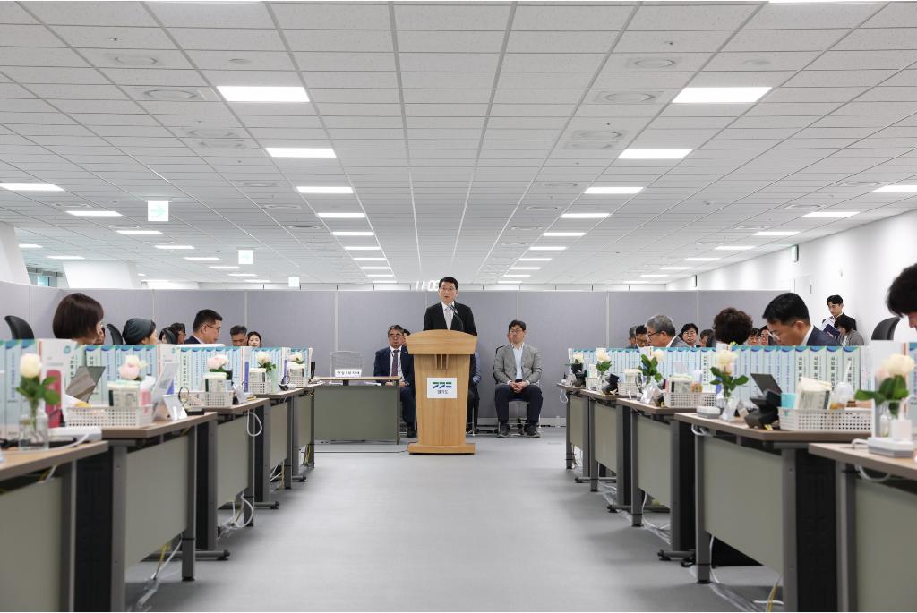 16일 오전 경기신용보증재단에서 열린 2024회계연도 경기도 2024회계연도 경기도 결산검사 종료보고회에서 김성중 행정1부지사가 결산검사 소감을 말하고 있다.